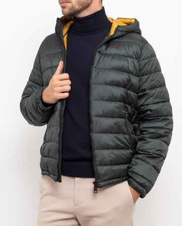Chaqueta 100% Poliamida en Verde Oliva